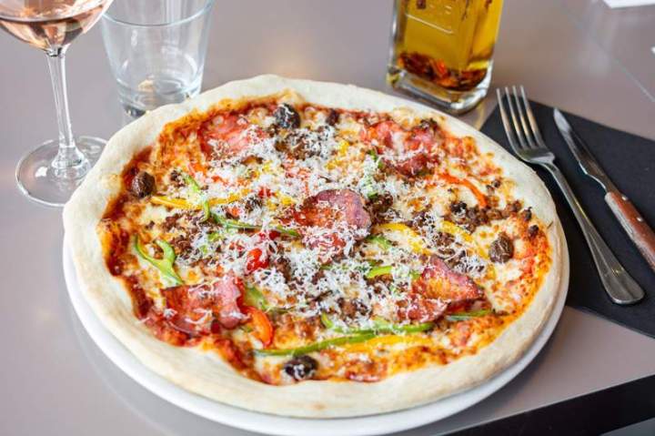 Pizza traditionnelle italienne Laxou